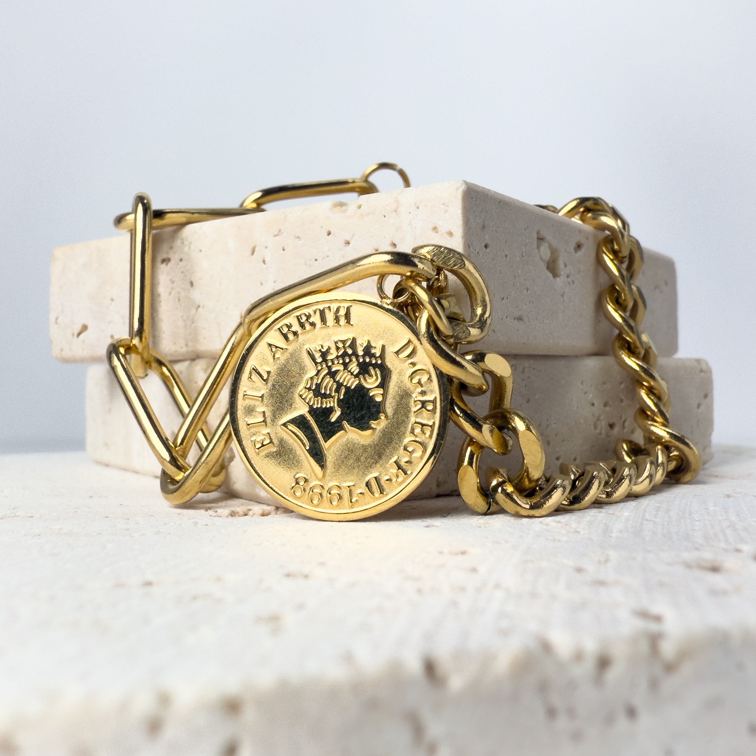 Gold Coin Pendant Bracelet – Chunky Chain Link with Toggle Clasp