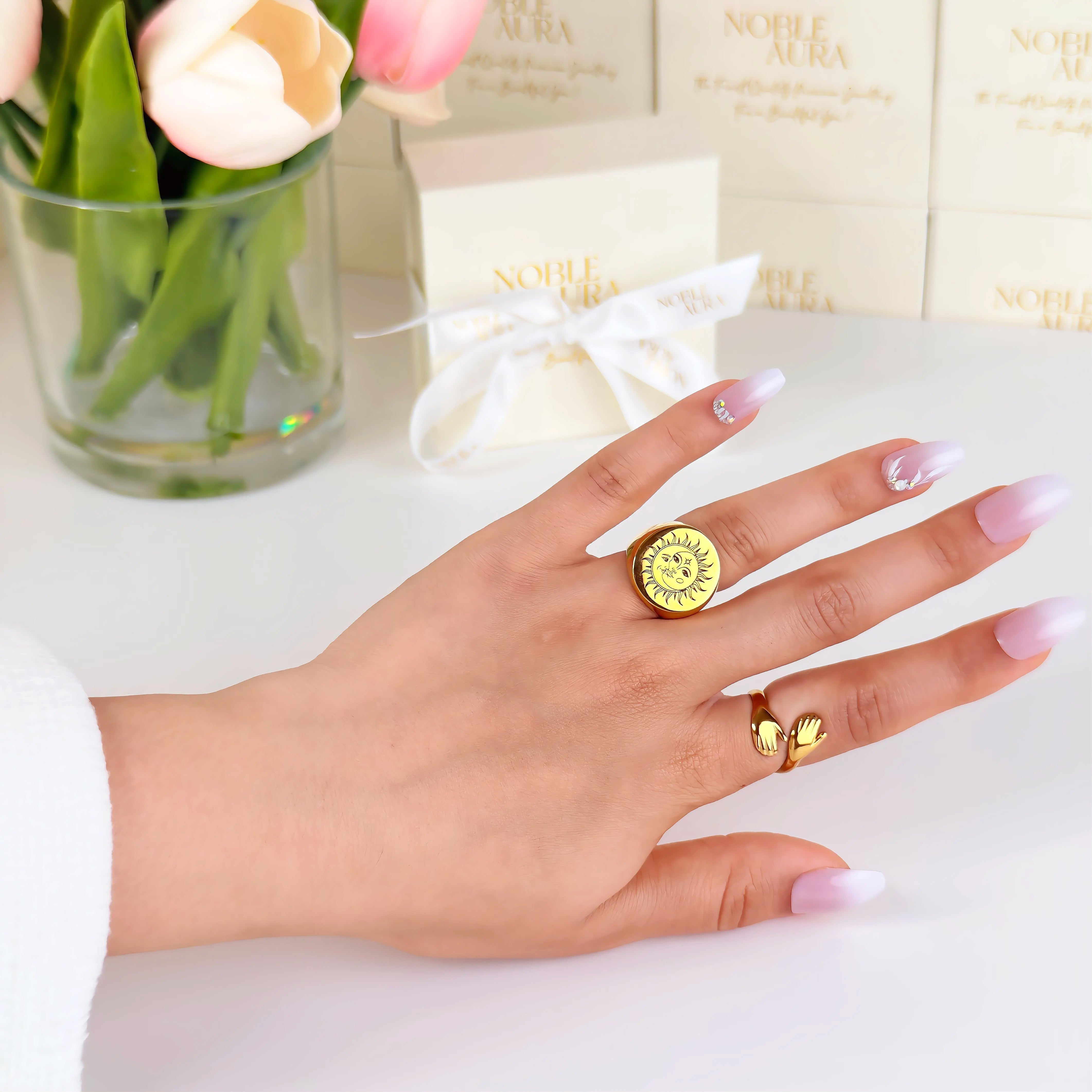 Angel Hug Ring