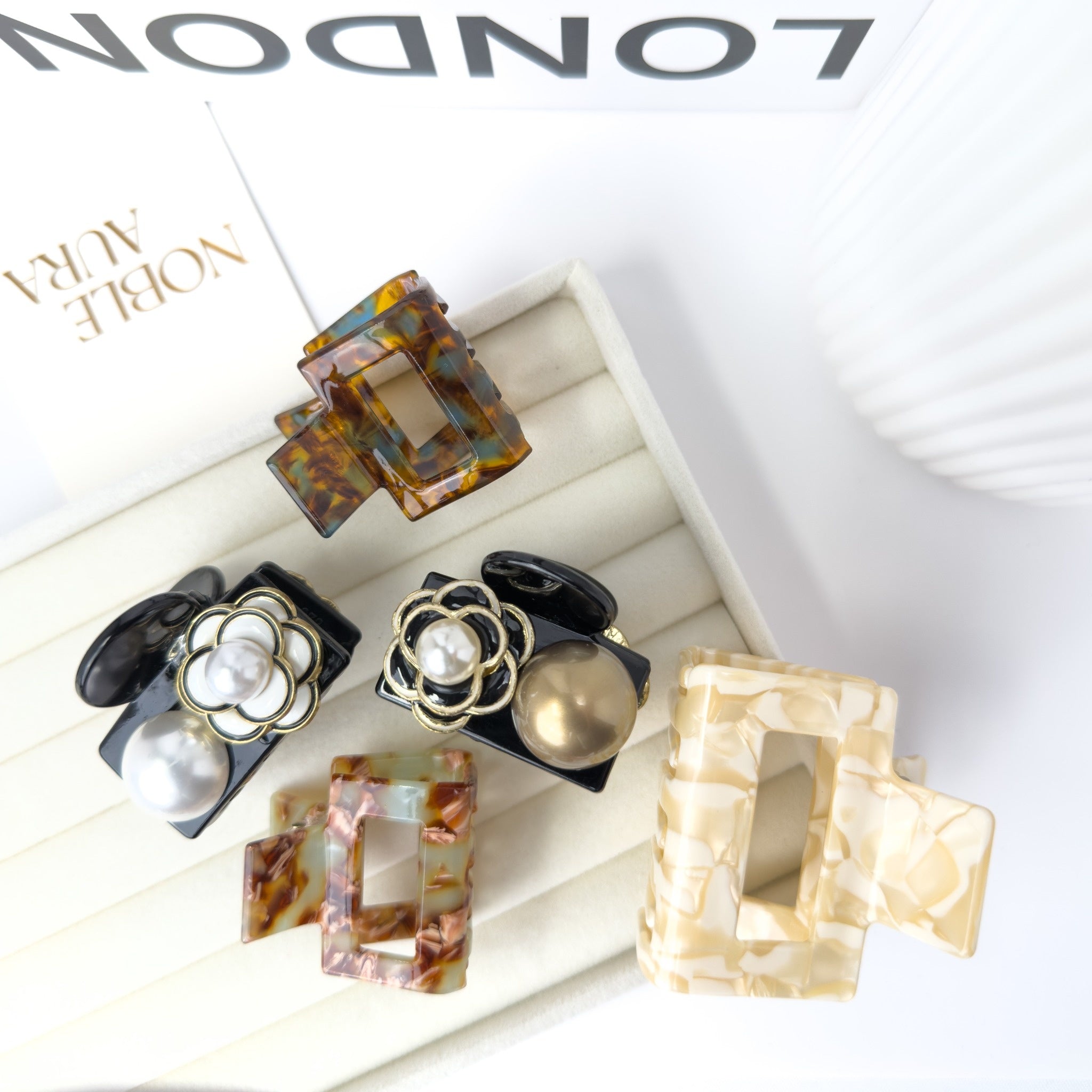 ACCESSORIES