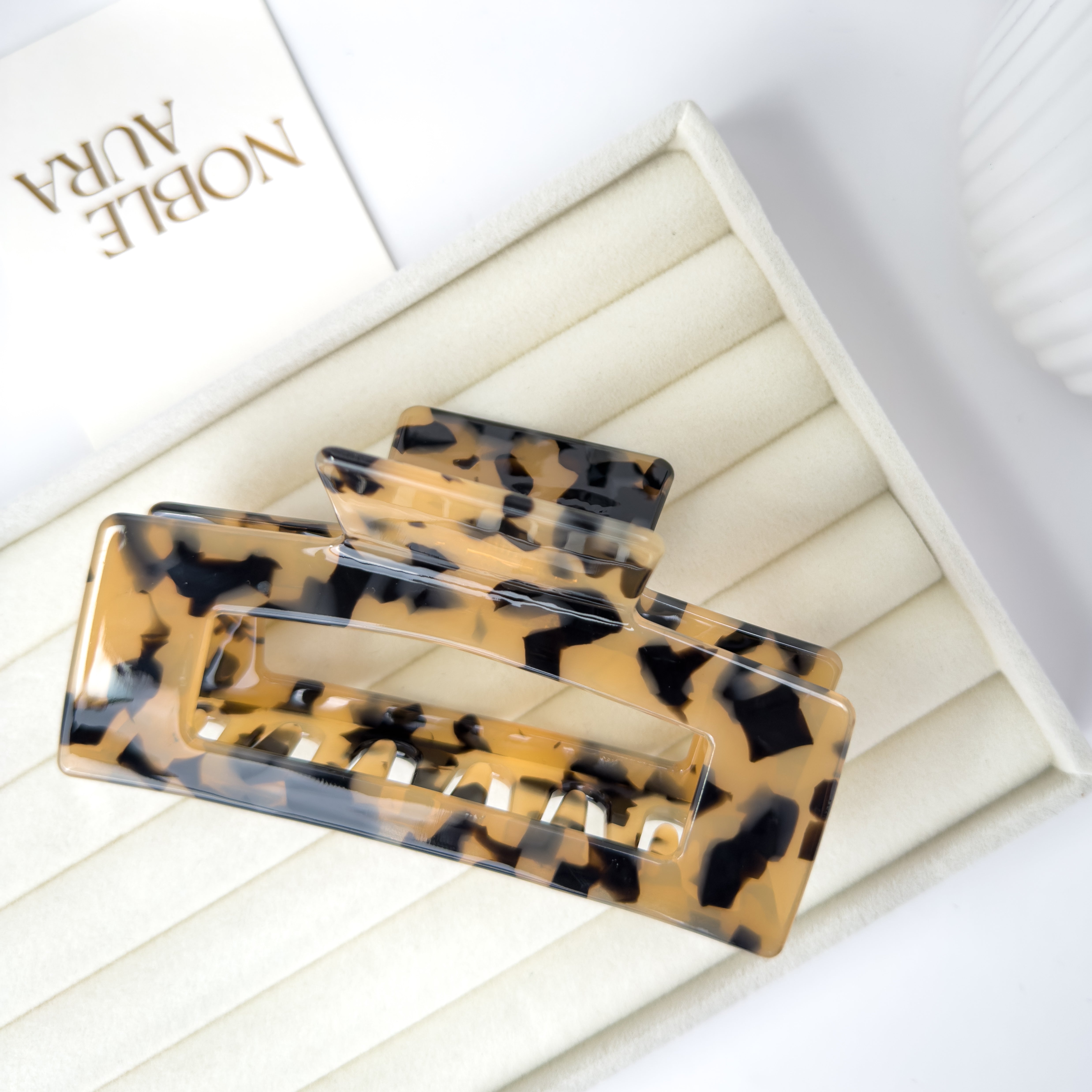 LARGE - Classic Beige Tortoise Shell Square Hair Claw – Acetate Clip