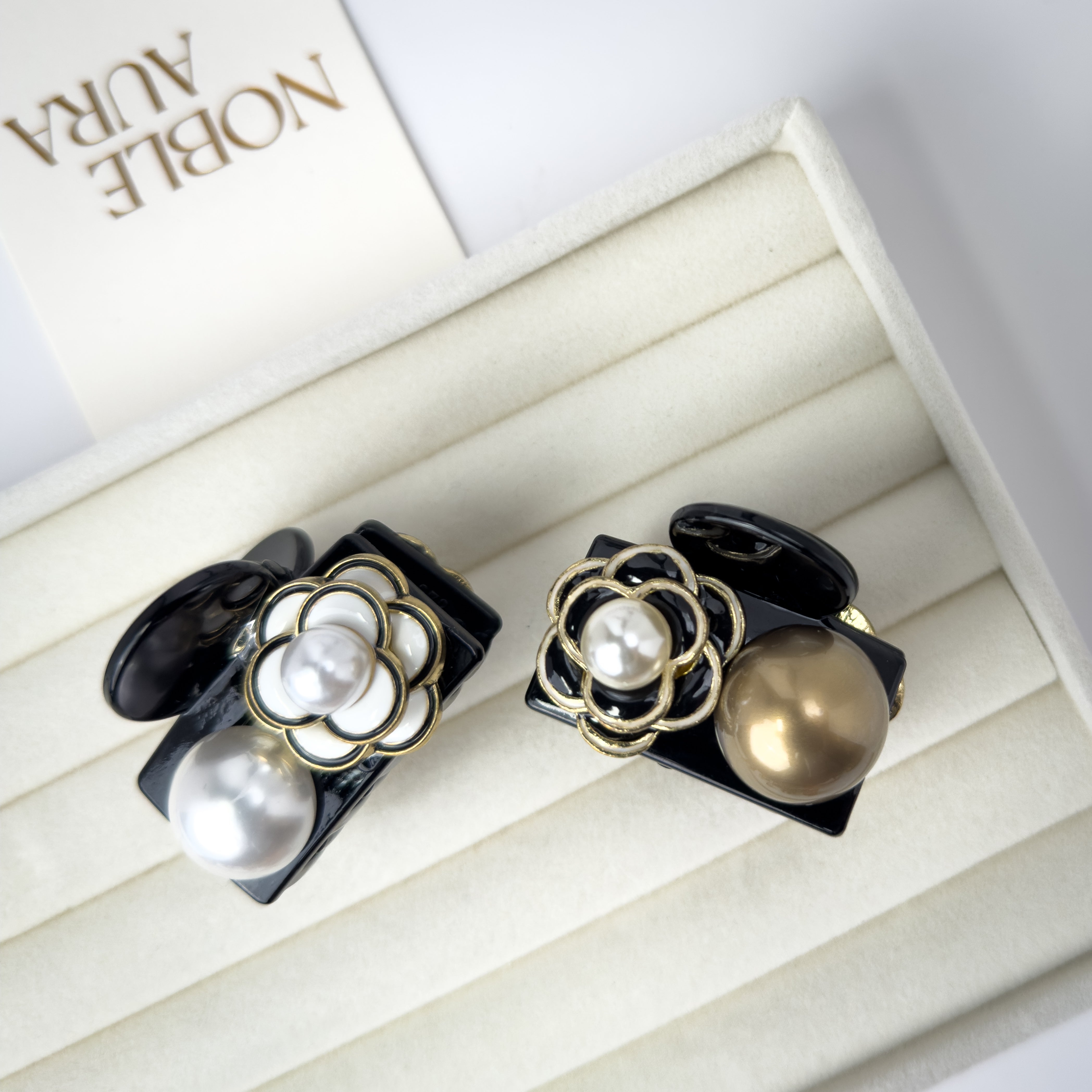 Set of 2  - Pearl Floral Hair Claw - Black & Gold  + Black & White